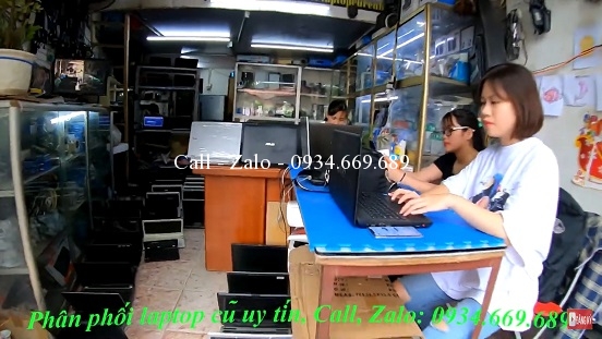 cantimlaptopcuodongnairenhat