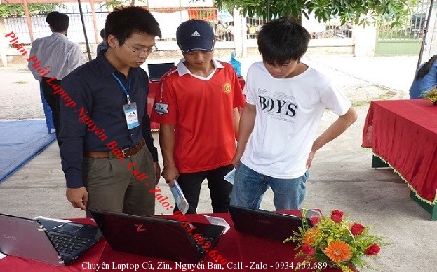 can-mua-laptop-cu-o-hat-mon-gia-tot-nguyen-ban